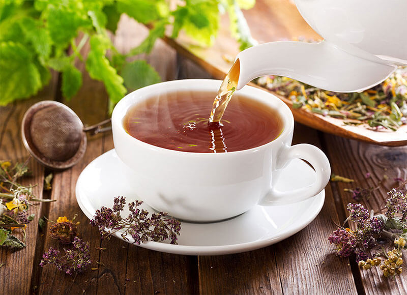 Kräutertees bei Blasenentzündung – welche Sorten helfen erklärt Utipro® plus